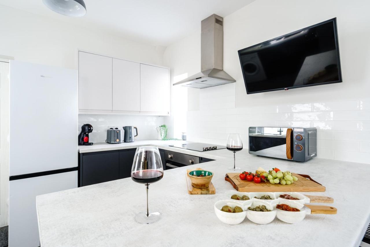 35A Howard Gardens - Cardiff City Centre ภายนอก รูปภาพ